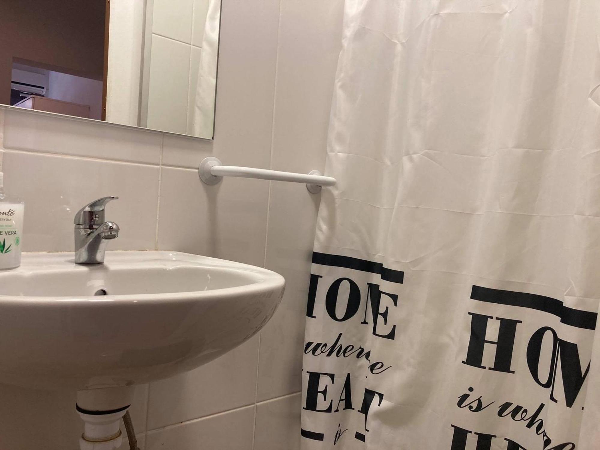 Peters Guesthouse Aveiro Pokoj fotografie